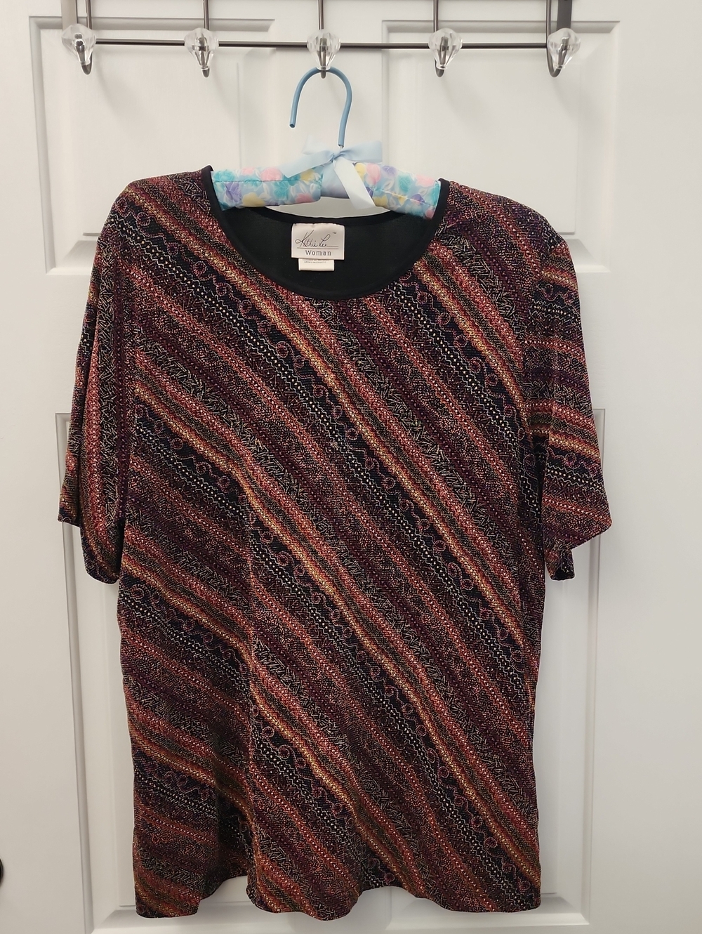 Kathie Lee Woman Berry Multicolored Diagonal Print Short Sleeve Boatneck Blouse